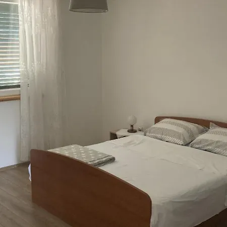 Giovani Μούρτερ